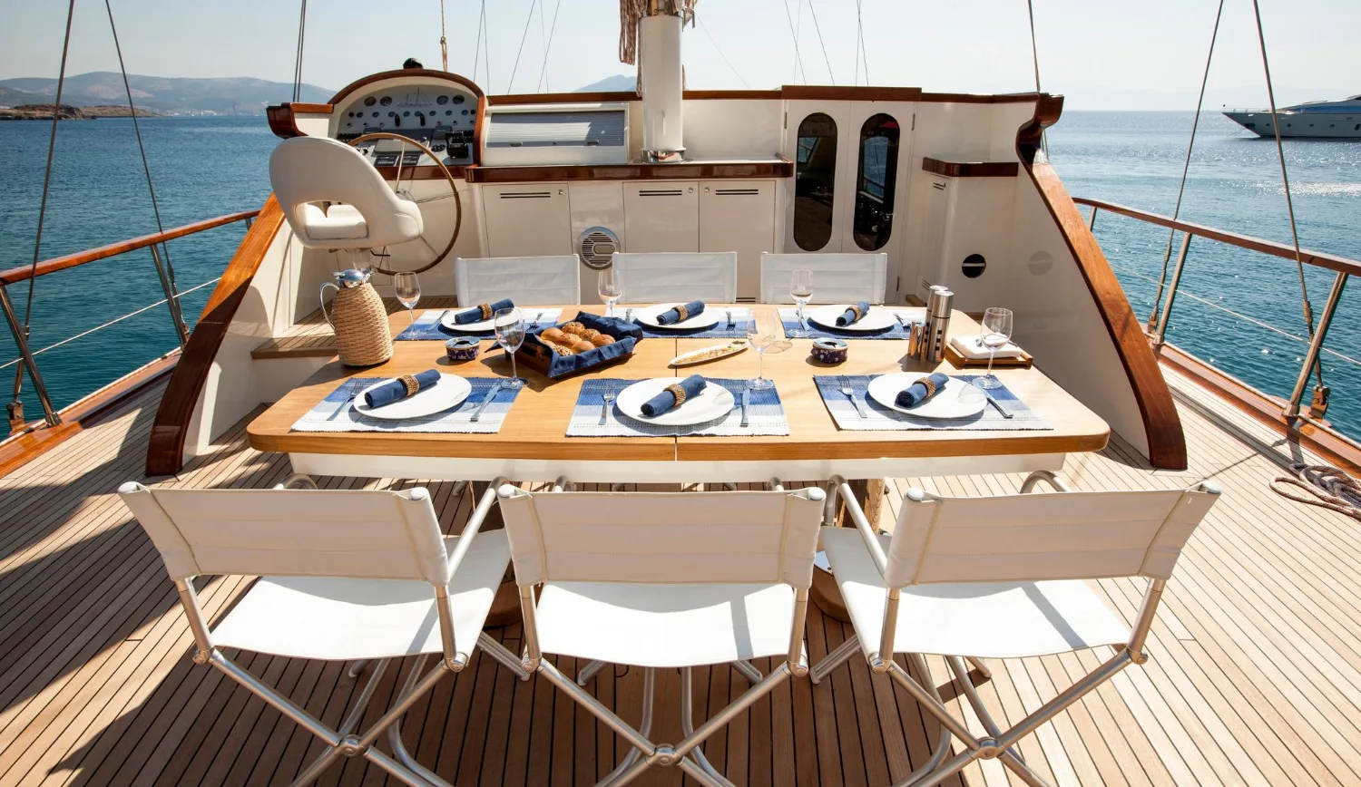 Why a Private Chef Changes a Maldives Yacht Charter — Atoll Villa, Maldives